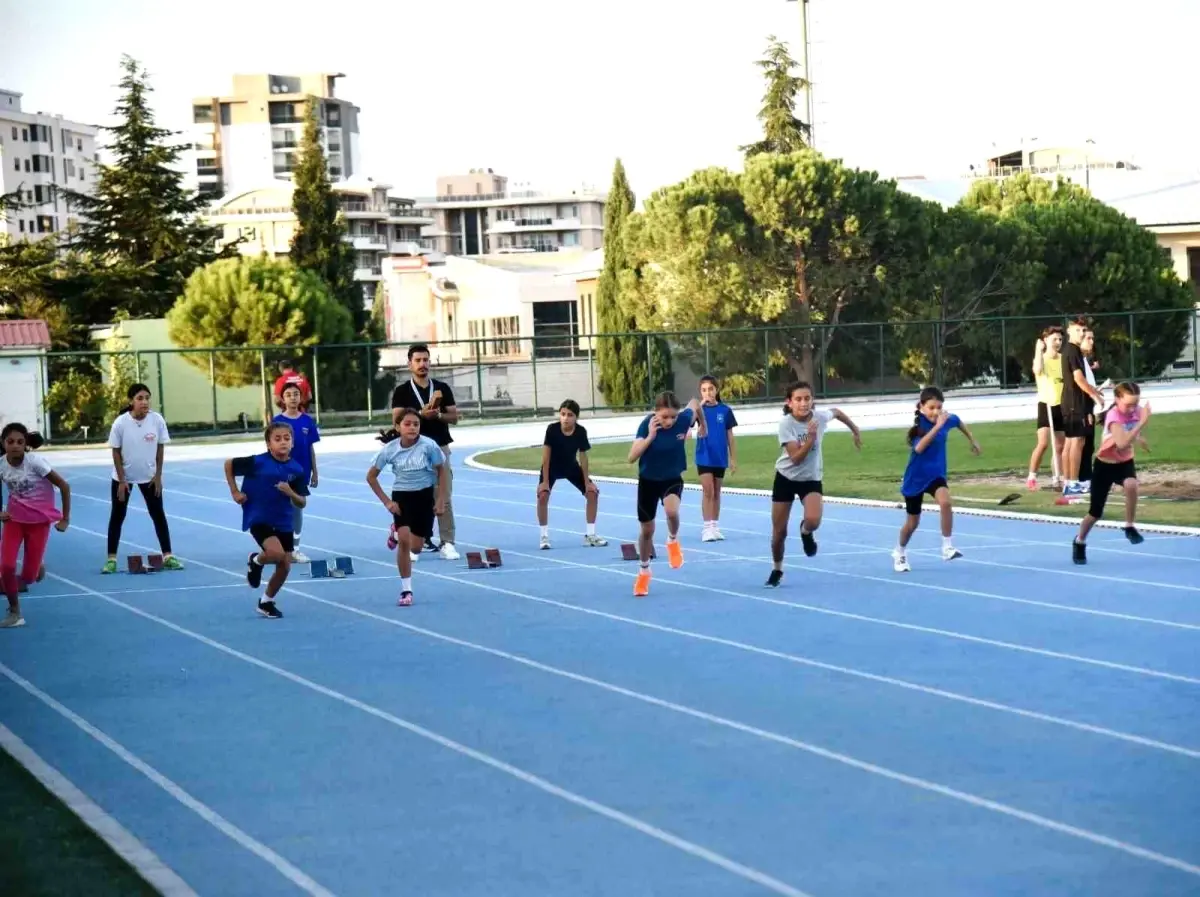 Yunusemre Belediyespor Atletleri Amatör Spor Haftası’nda 11 Madalya Kazandı