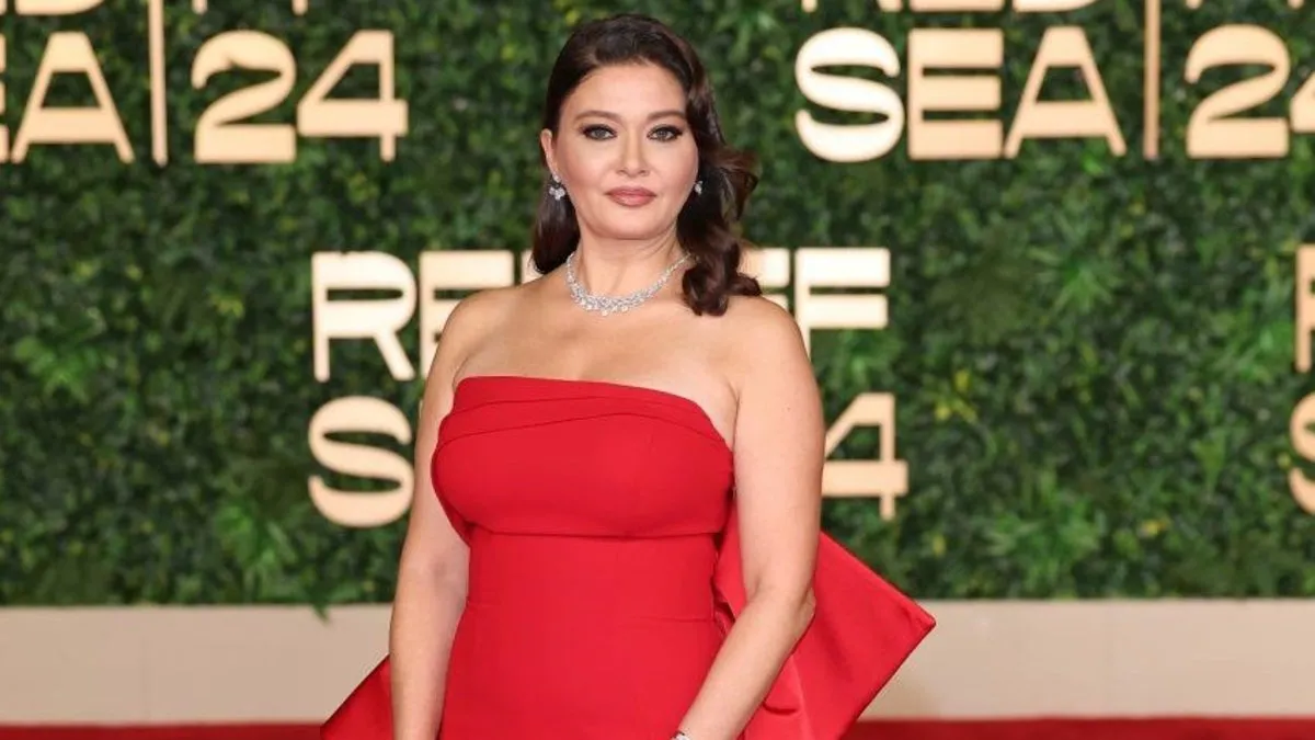 Nurgül Yeşilçay Hollywood starları ile kırmızı halıda