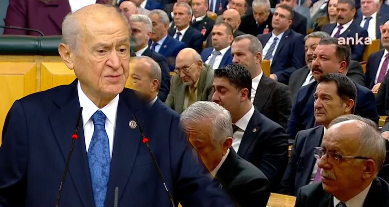 Bahçeli kürsüde gözyaşlarına hakim olamadı!